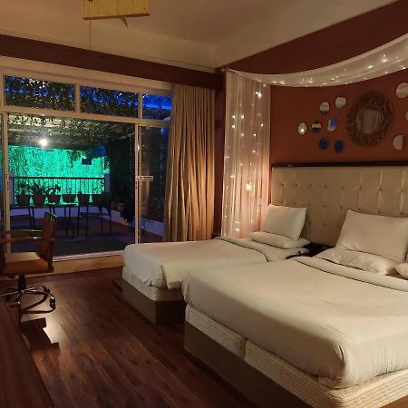 Orchid Square Hotel Coonoor Buitenkant foto