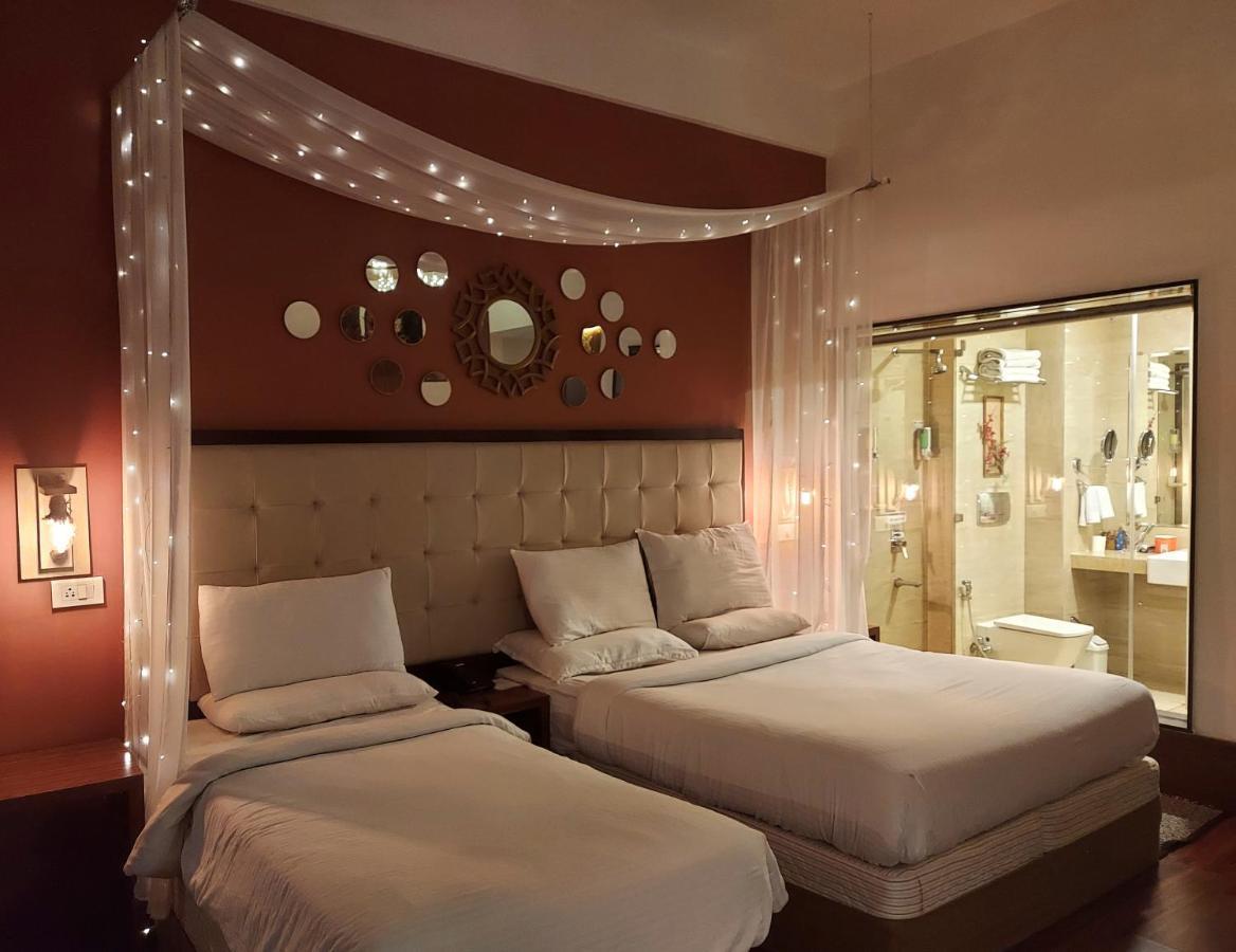 Orchid Square Hotel Coonoor Buitenkant foto