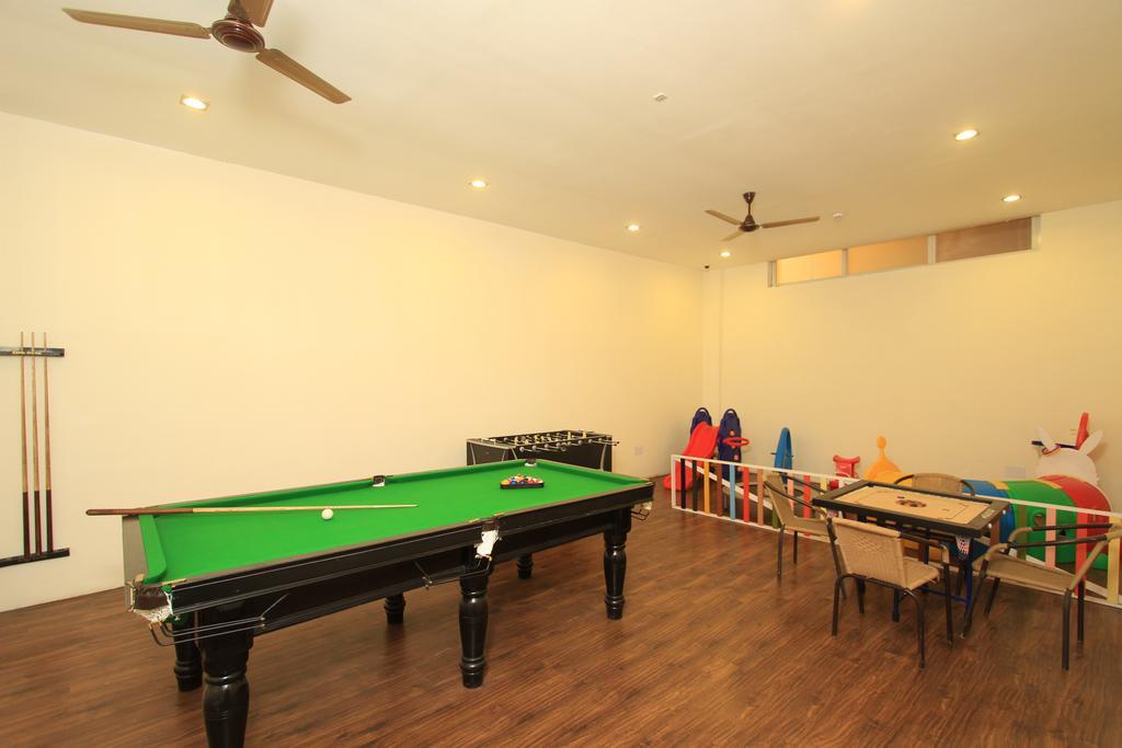 Orchid Square Hotel Coonoor Buitenkant foto